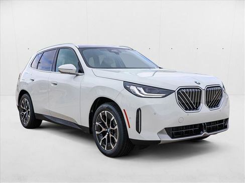 Used 2026 BMW X3 xDrive30 image 3