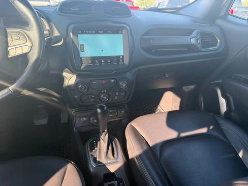 Used 2020 Jeep Renegade Altitude AWD/4WD image 59