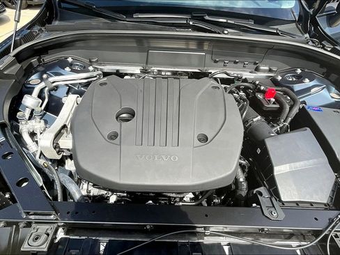 New 2026 Volvo XC60 B5 Plus w/ Climate Package image 23
