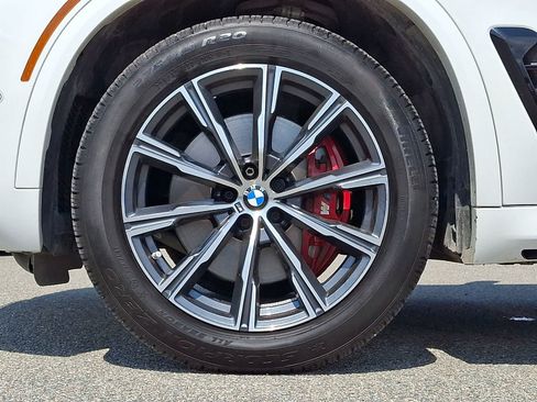 Used 2024 BMW X5 xDrive40i w/ M Sport Package AWD/4WD image 9