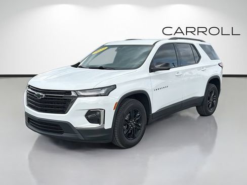 Used 2022 Chevrolet Traverse LS w/ Midnight/Sport Edition FWD image 7