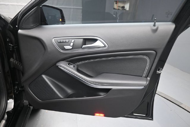 Certified 2020 Mercedes-Benz GLA 250 image 28