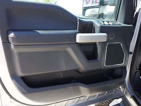 Used 2022 Ford F350 Lariat w/ Black Appearance Package AWD/4WD image 10
