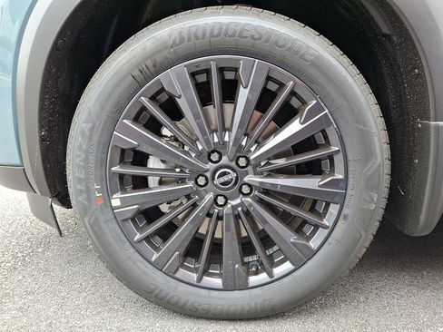 New 2026 Nissan Pathfinder SL w/ SL Premium Package AWD/4WD image 4