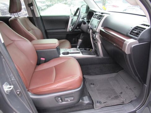 Used 2024 Toyota 4Runner Limited image 11