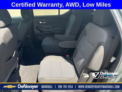 Used 2023 Chevrolet Traverse LT w/ Midnight/Sport Edition AWD/4WD image 13