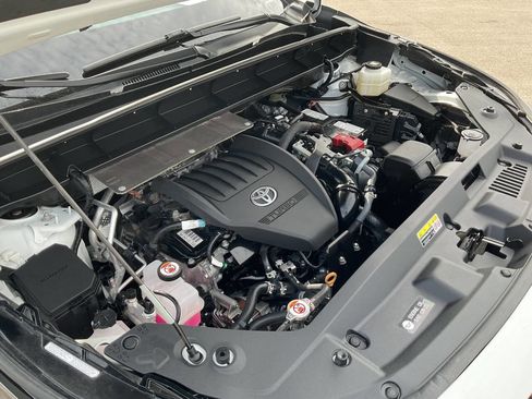 Used 2023 Toyota Highlander XSE image 57