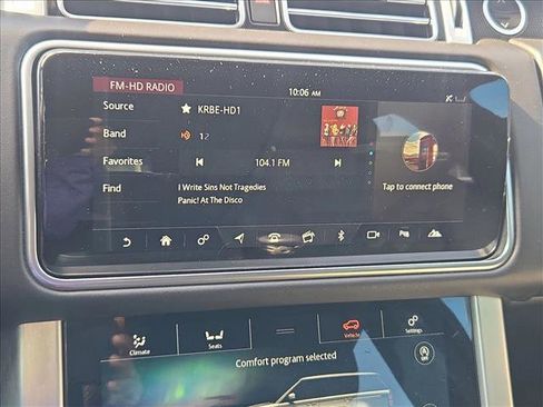 Used 2020 Land Rover Range Rover HSE image 25