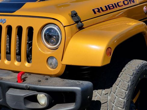 Used 2014 Jeep Wrangler Unlimited Rubicon AWD/4WD image 12