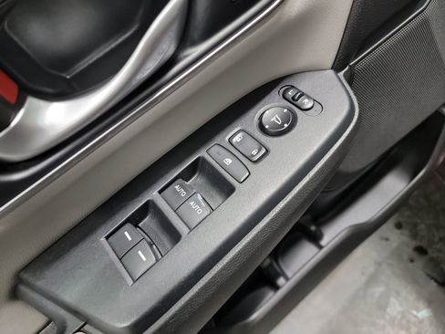 Used 2017 Honda CR-V Touring image 14