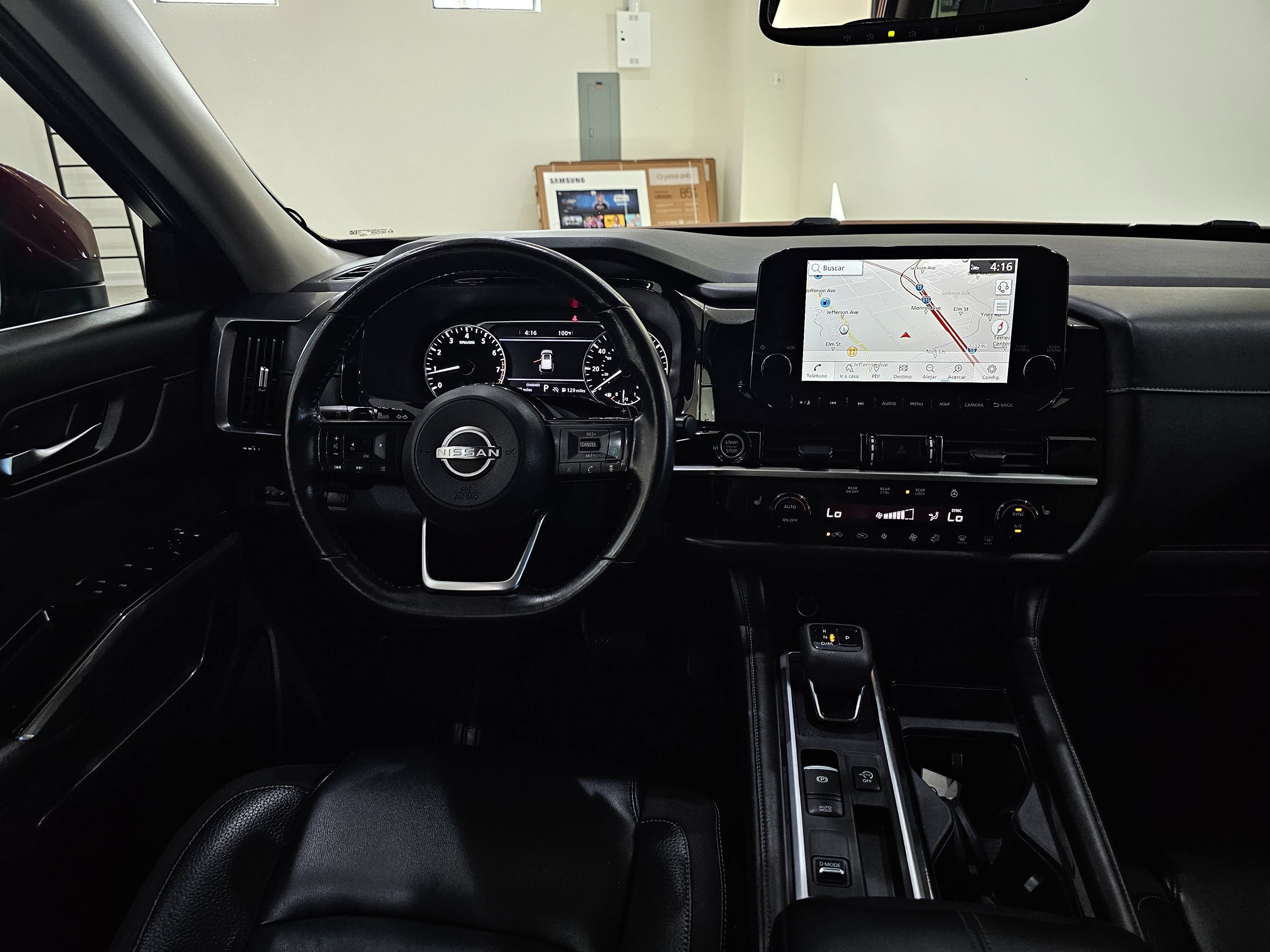 Used 2022 Nissan Pathfinder SL FWD image 23