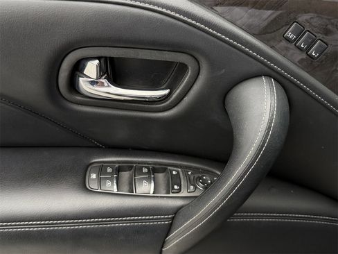 Used 2022 INFINITI QX80 Luxe image 24