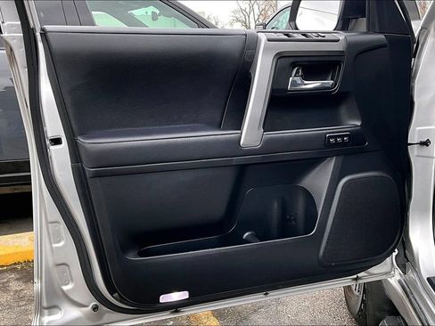 Used 2023 Toyota 4Runner Limited RWD image 19