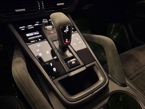 Certified 2022 Porsche Cayenne Turbo GT AWD/4WD image 18