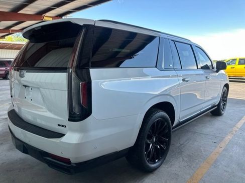 Used 2023 Cadillac Escalade ESV Sport Platinum w/ LPO, ONYX Package AWD/4WD image 8