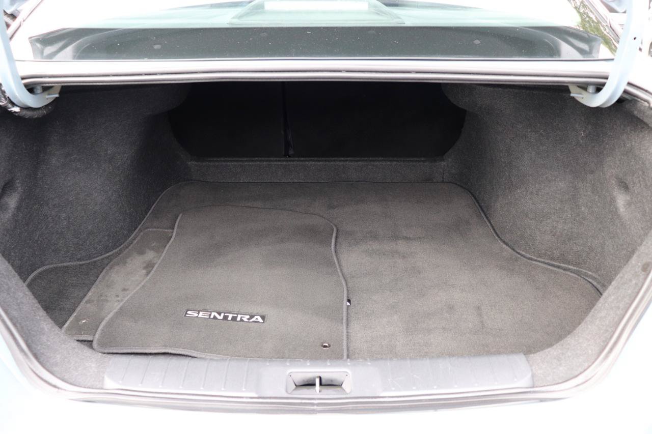 Used 2025 Nissan Sentra SR w/ Midnight Edition FWD image 48