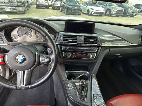 Used 2015 BMW M4 Coupe image 16