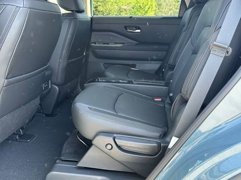 New 2026 Nissan Pathfinder SL AWD/4WD image 16