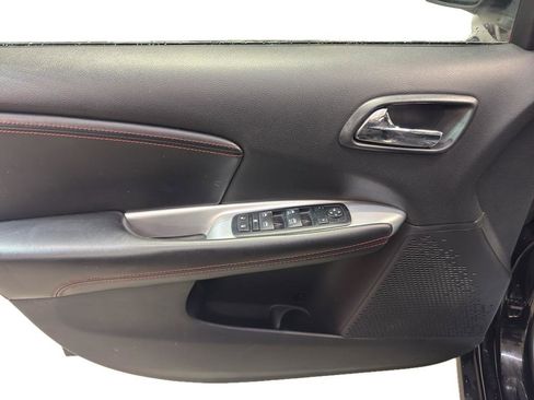 Used 2015 Dodge Journey R/T w/ Flexible Seating Group image 13