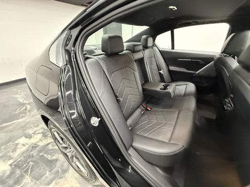 Used 2024 BMW i5 eDrive40i w/ M Sport Package image 26