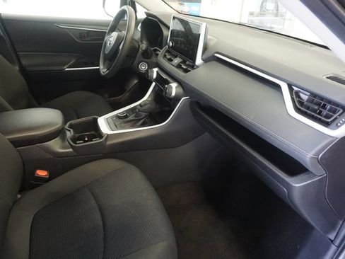 Used 2025 Toyota RAV4 LE AWD/4WD image 20