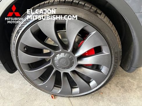 Used 2023 Tesla Model Y Performance AWD/4WD image 6