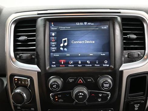 Used 2018 RAM 1500 Big Horn AWD/4WD image 10