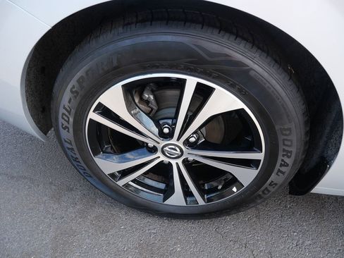 Used 2022 Nissan Sentra SV image 35