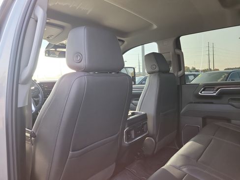 Used 2024 GMC Sierra 2500 SLT w/ SLT Premium Package image 13