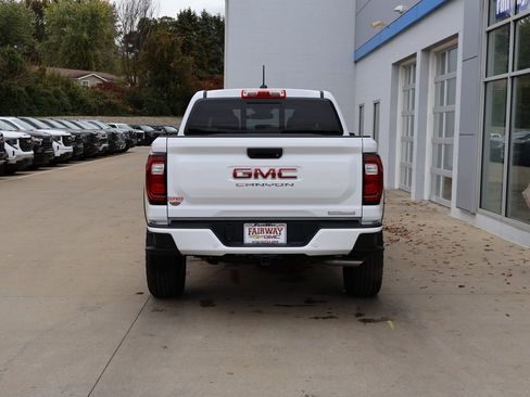 New 2026 GMC Canyon Elevation w/ Convenience Package image 8