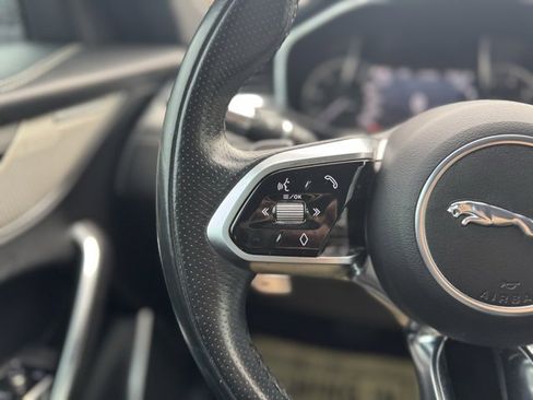 Certified 2021 Jaguar F-PACE R-Dynamic S image 24