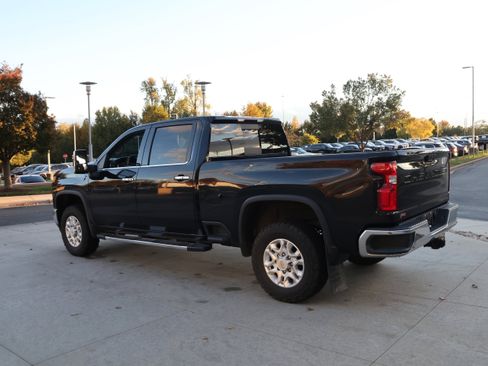Used 2022 Chevrolet Silverado 2500 LTZ w/ LTZ Convenience Package image 7