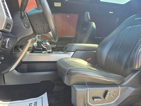 Used 2015 Ford F150 Platinum w/ Equipment Group 701A Luxury AWD/4WD image 26