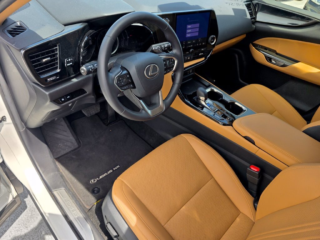 Used 2025 Lexus NX 250 FWD w/ Accessory Package (Z2) image 10