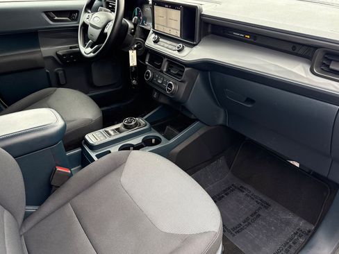 Used 2022 Ford Maverick XL image 18