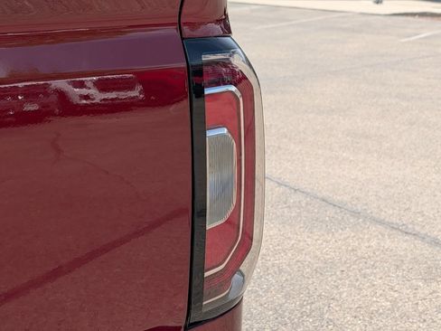 Used 2016 GMC Sierra 1500 SLT w/ SLT Premium Package AWD/4WD image 9