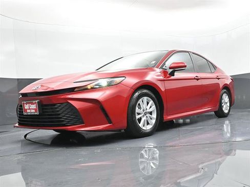 Certified 2025 Toyota Camry LE w/ Convenience Package FWD image 30