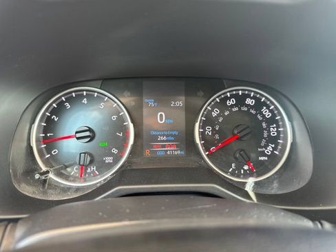 Used 2021 Toyota RAV4 XLE AWD/4WD image 14