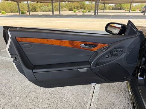 Used 2007 Mercedes-Benz SL 550 image 35