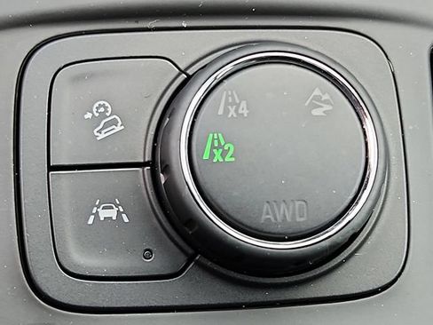 Certified 2024 GMC Terrain SLT w/ Tech Package AWD/4WD image 23