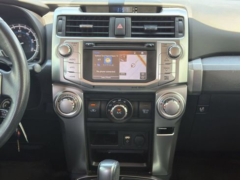 Used 2017 Toyota 4Runner SR5 RWD image 17