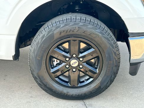 Used 2023 Ford F150 XLT AWD/4WD image 10