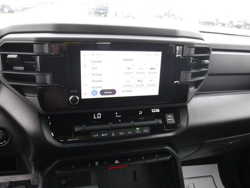 Used 2025 Toyota Tundra SR image 17