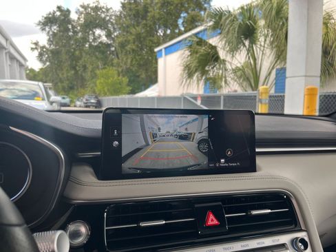 Used 2025 Genesis G70 2.5T image 17