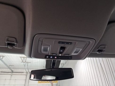 Used 2021 Chevrolet Silverado 2500 LTZ w/ LTZ Convenience Package image 13