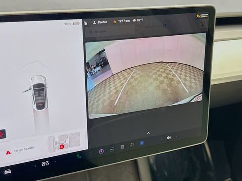 Used 2022 Tesla Model Y Long Range AWD/4WD image 14