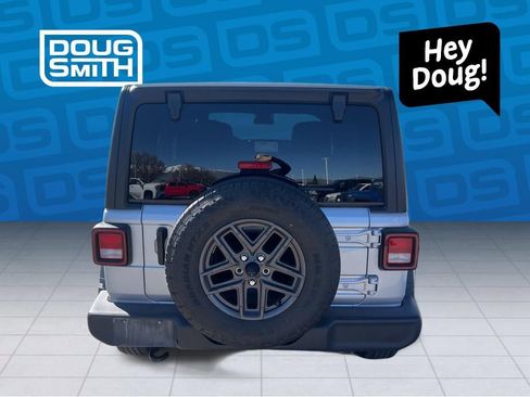 Used 2024 Jeep Wrangler Sport S image 4