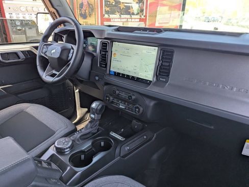 New 2026 Ford Bronco Big Bend AWD/4WD image 13