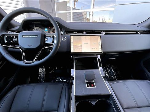 New 2026 Land Rover Range Rover Evoque S image 5