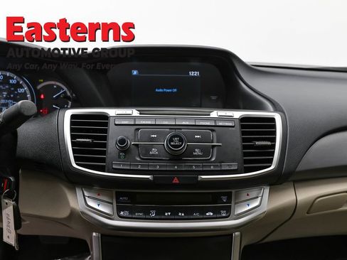 Used 2015 Honda Accord LX image 12